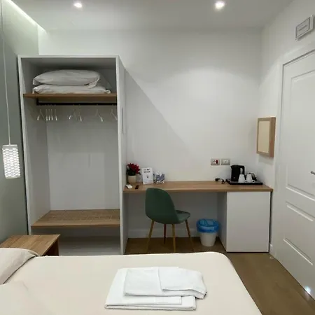 Momi 4* סורנטו